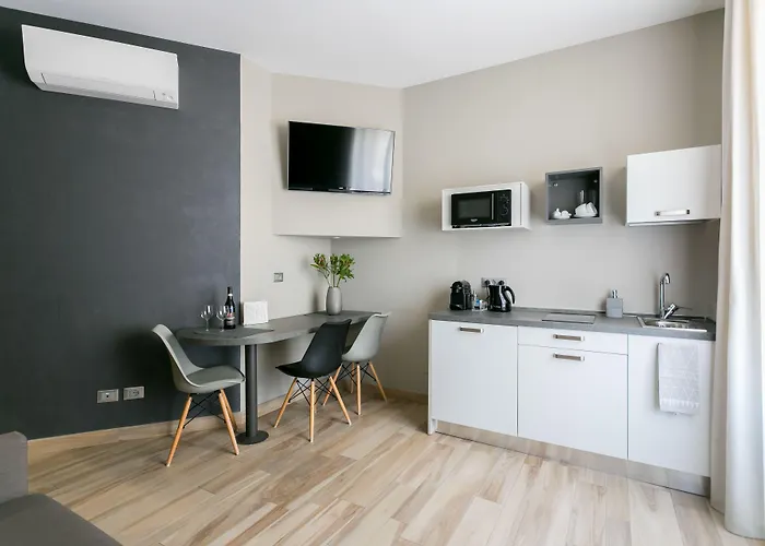 Aparthotel Durini Milan