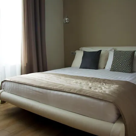 Apartahotel Durini 4*