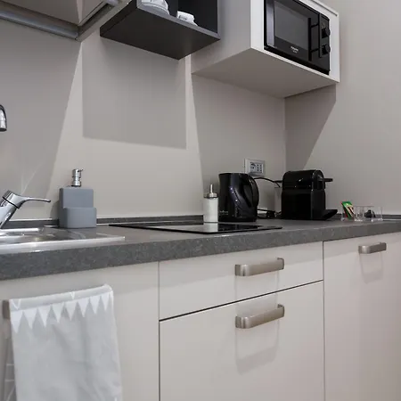 Hotel apartamentowy Durini 4*
