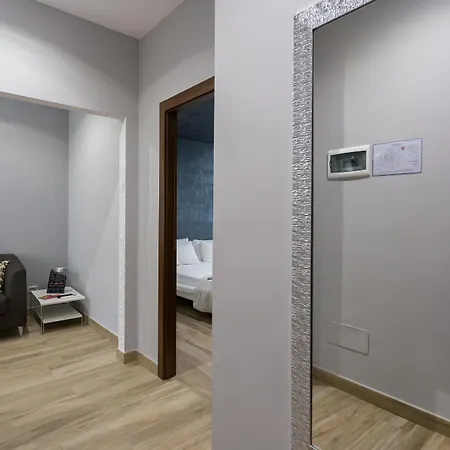 Hotel apartamentowy Durini 4*