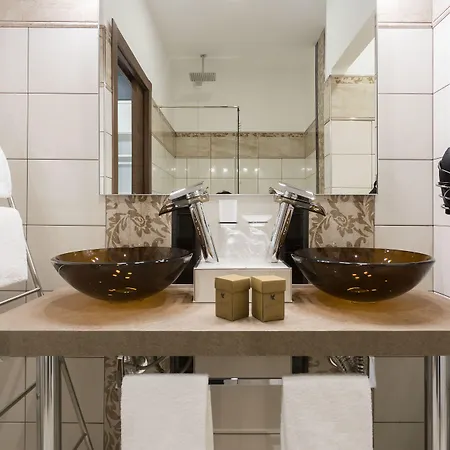 Durini Hotel apartamentowy 4*