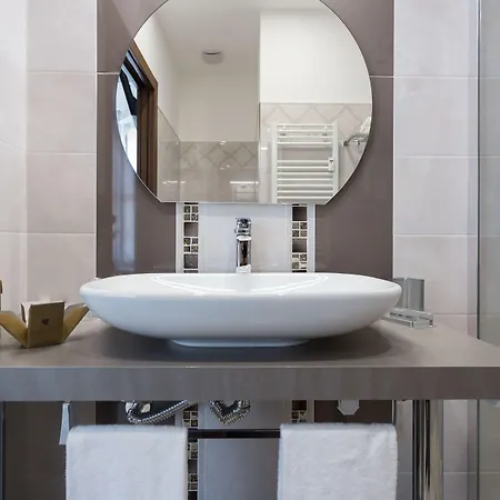 Durini アパートホテル